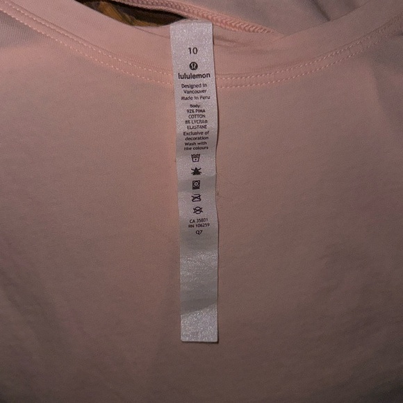 Lululemon Cut Back Crop Tank size 10 in Ballet Slipper - Picture 5 of 5